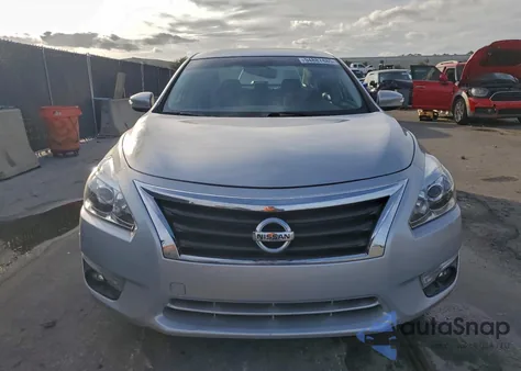 2013 Nissan Altima 2.5 z USA, uszkodzony, nr VIN 1N4AL3AP1DC113619